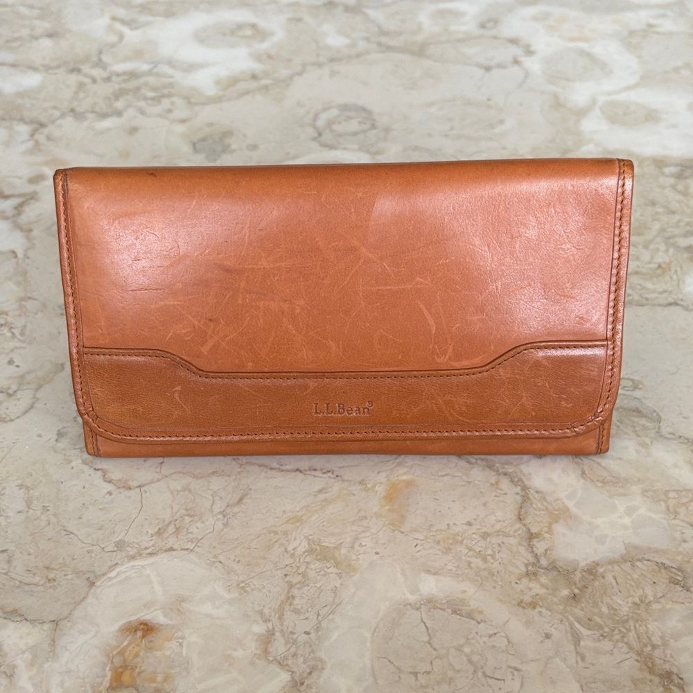 L.L.Bean Leather Travel Wallet Passport Holder Unisex